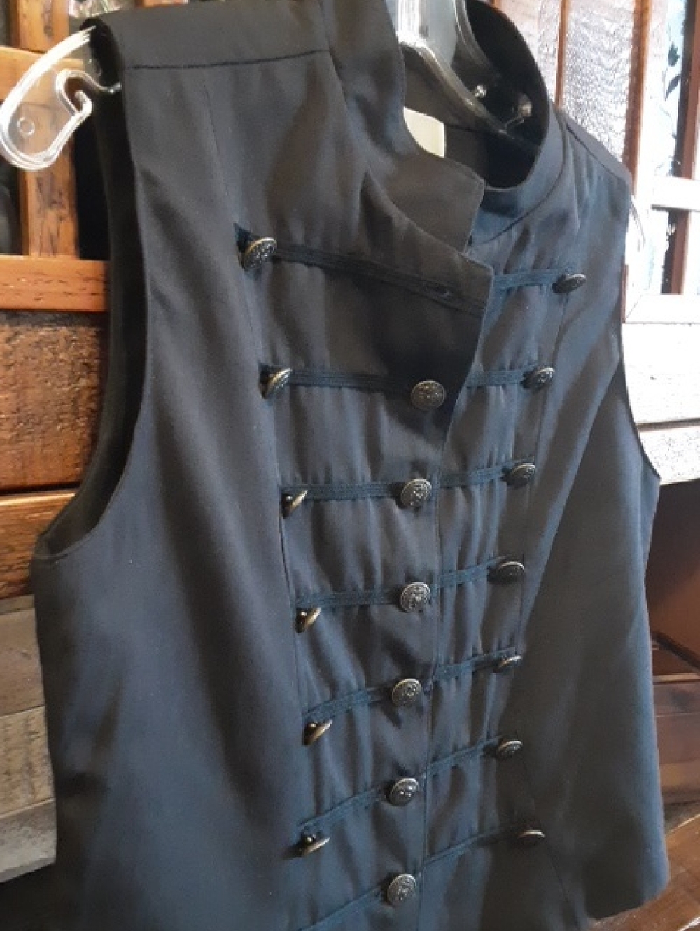 Black Military-Style Sleeveless Jacket - Picture 2 of 10